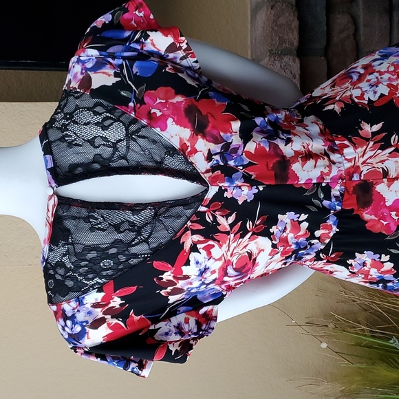 🆕️ TORRID Floral Studio Knit Asymmetrical Midi Dress SIZE: 0 (LARGE 12) - Picture 8 of 16